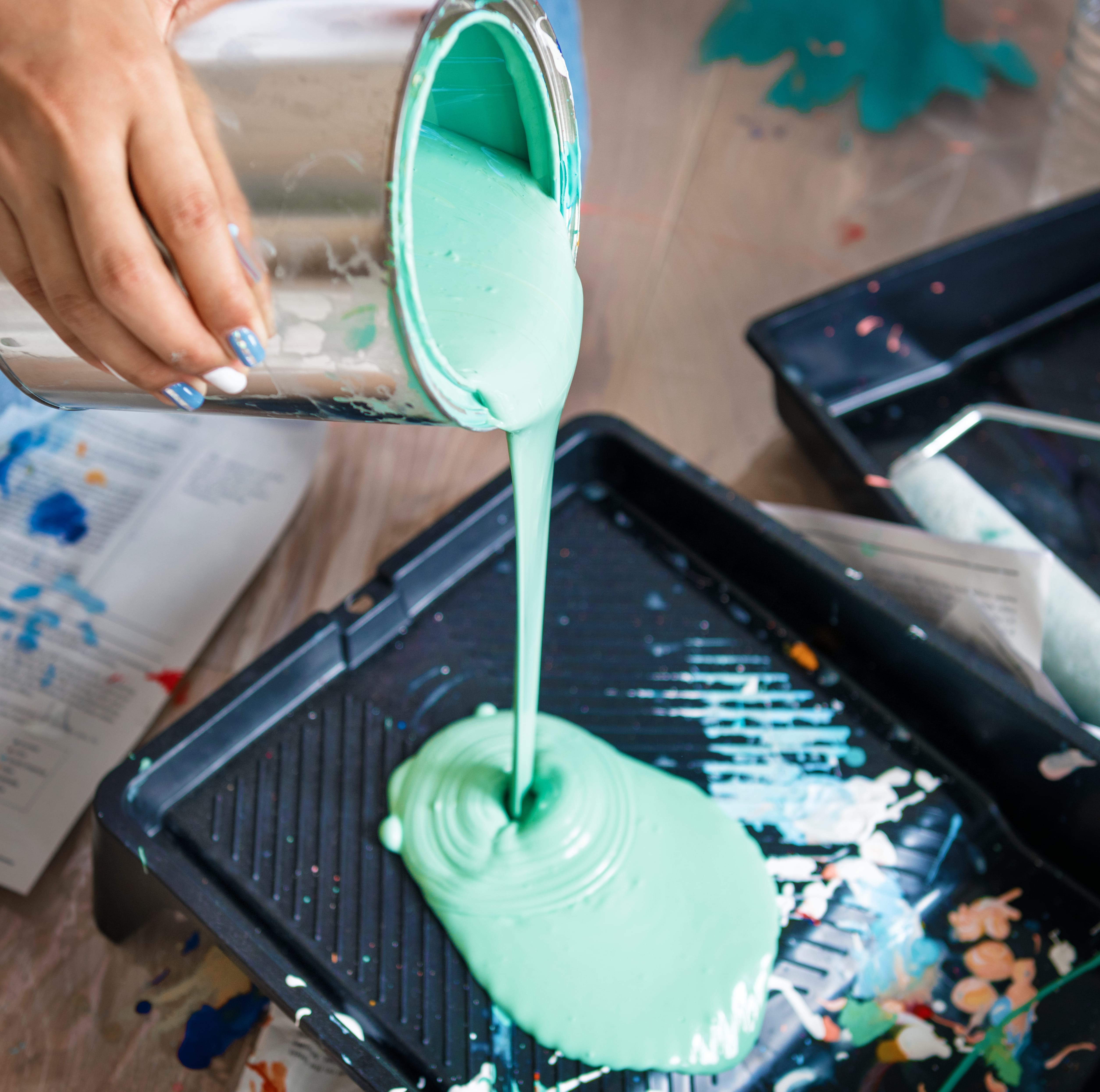 Paints 4 people renovating the house 2023 11 27 05 23 15 utc