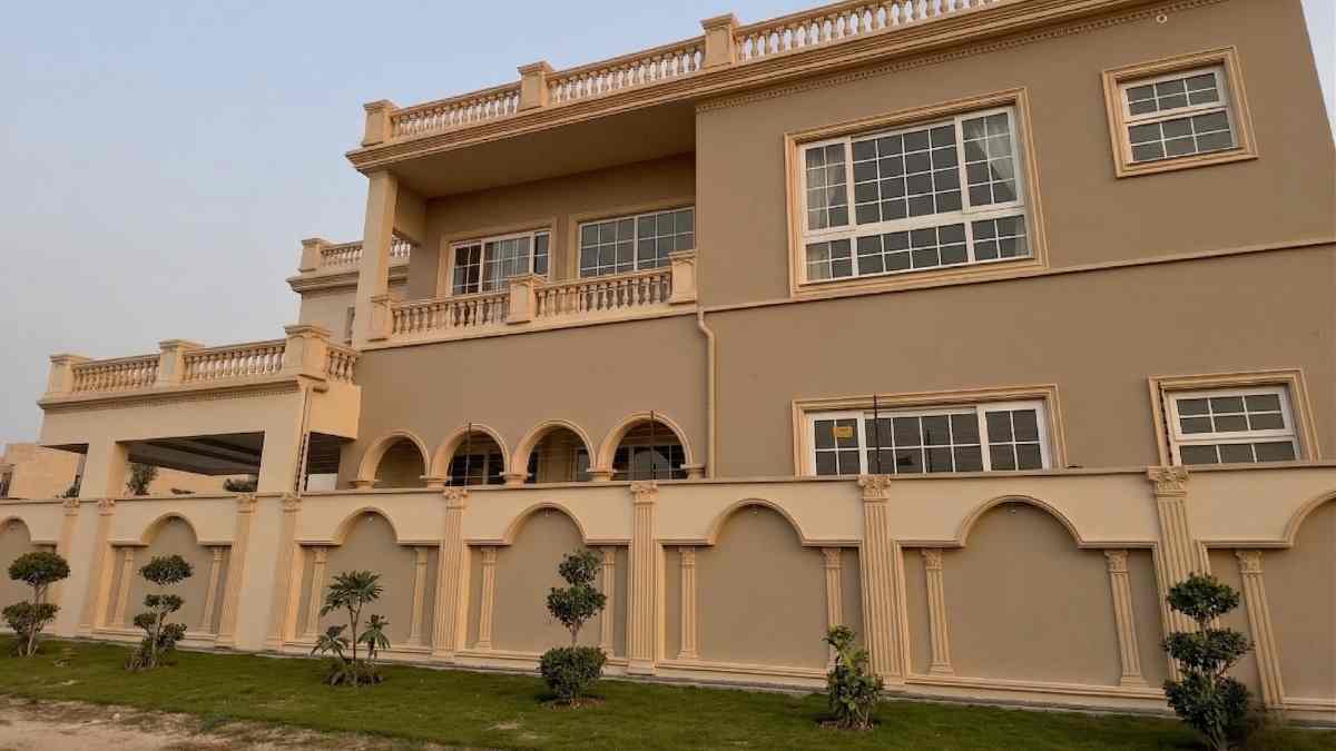 Premium Rockwall Services in Karachi